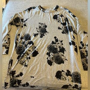 Tahari 3/4 Sleeve Shirt with Roses